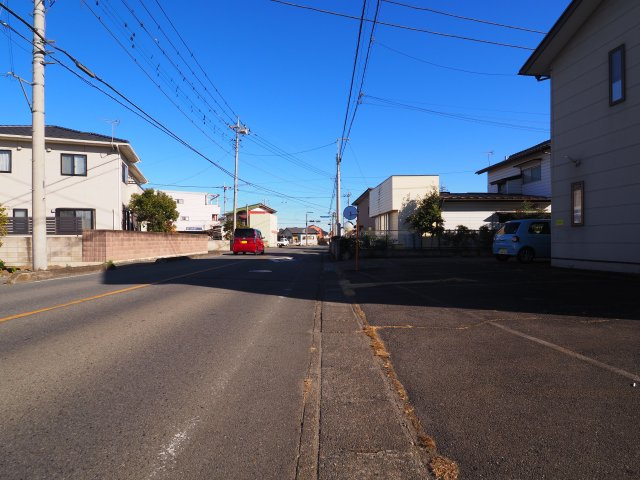 上小鳥町　土地の周辺