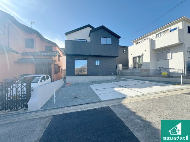 神戸市西区玉津町新方　新築一戸建ての外観|安心の10年保証！外観を美しく保ち、雨水で汚れを落とします！気になることがありましたら、お気軽にお問い合わせください！