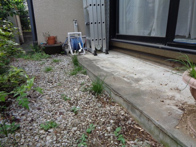 高島平5丁目中古戸建の庭