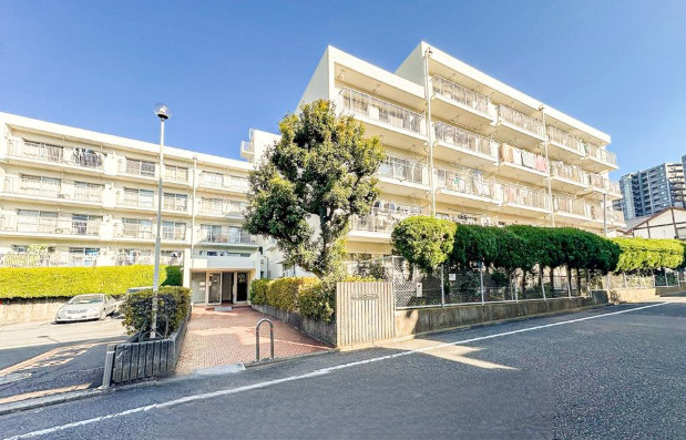 戸塚サニーフラット　南西向き