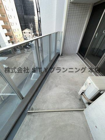 仲介手数料０円！ｔｈｅ　ｇｌａｓｓｅｓのバルコニー