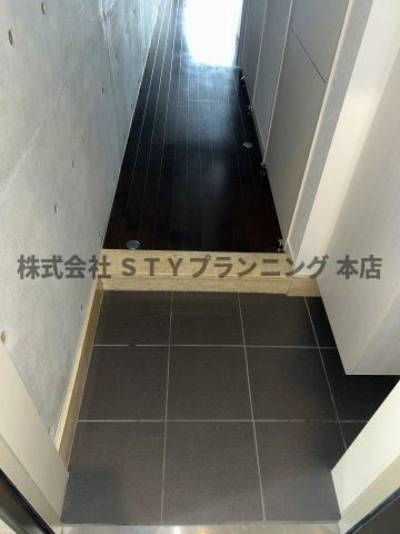 仲介手数料０円！ｔｈｅ　ｇｌａｓｓｅｓの玄関