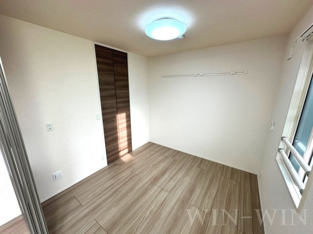 ヴェルドミール・ドゥエの洋室