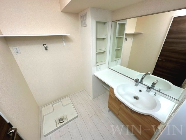 ヴェルドミール・ドゥエの独立洗面台