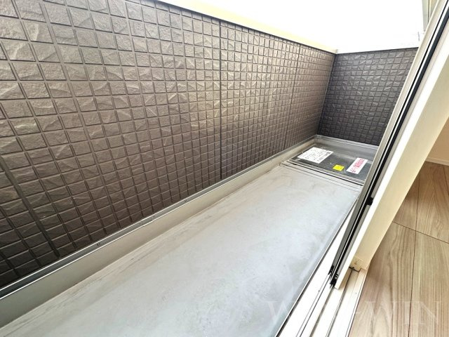 ヴェルドミール・ドゥエのバルコニー