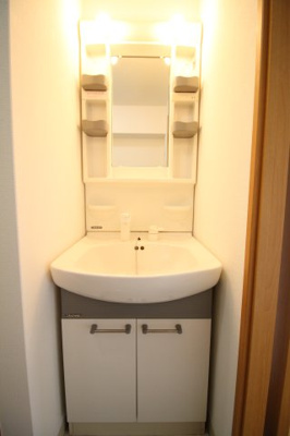 【独立洗面台】 | ラ・フォンテ三宮旭