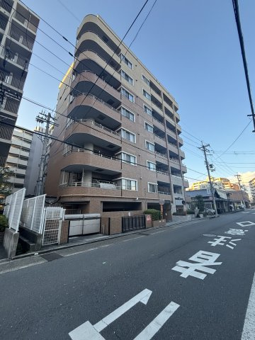 レイセニット西大寺ギャラリアの外観