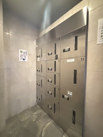 レイセニット西大寺ギャラリアの設備|宅配ボックス