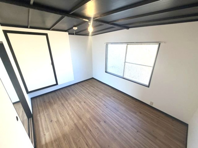 【寝室】 | マイホーム小溝 | 開放的な寝室です