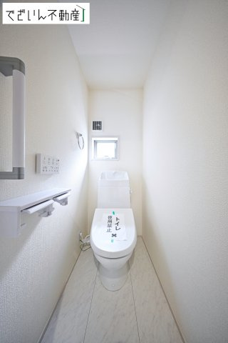 【トイレ】 | Livele Garden.S深谷市上野台第24　新築住宅 | ≪2号棟≫
現地(2026年4月撮影)