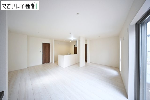【居間・リビング】 | Livele Garden.S深谷市上野台第24　新築住宅 | ≪2号棟≫
現地(2026年4月撮影)