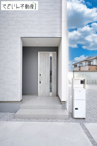 【玄関】 | Livele Garden.S深谷市上野台第24　新築住宅 | ≪2号棟≫
現地(2026年4月撮影)