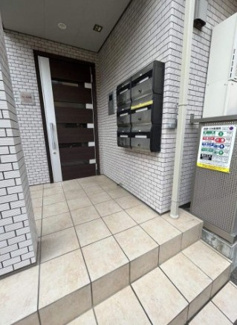 【エントランス】
