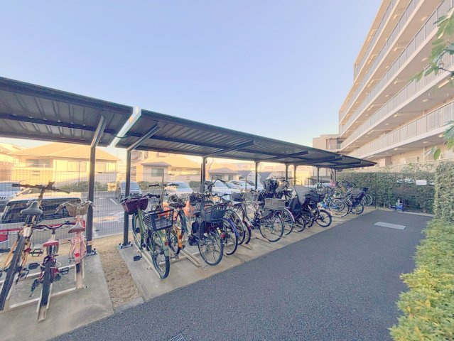 アドグランデ朝霞台ブライトステージの駐輪場|共用部・駐輪場