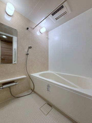 アドグランデ朝霞台ブライトステージの浴室|浴室/1418サイズのバスルーム