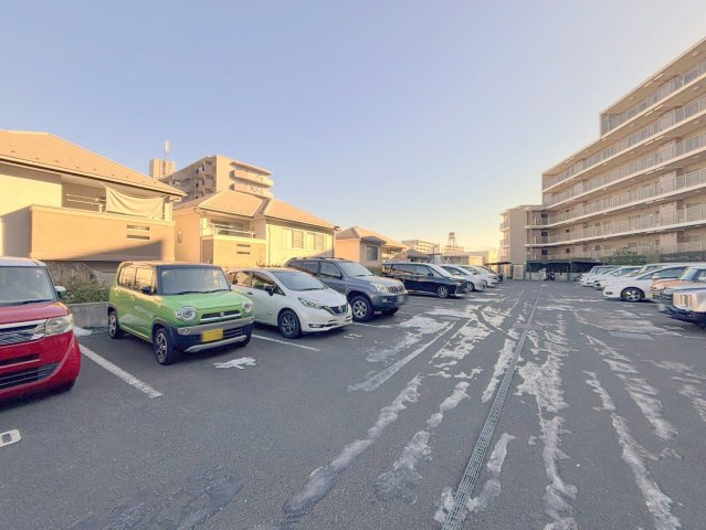 アドグランデ朝霞台ブライトステージの駐車場|共用部・駐車場