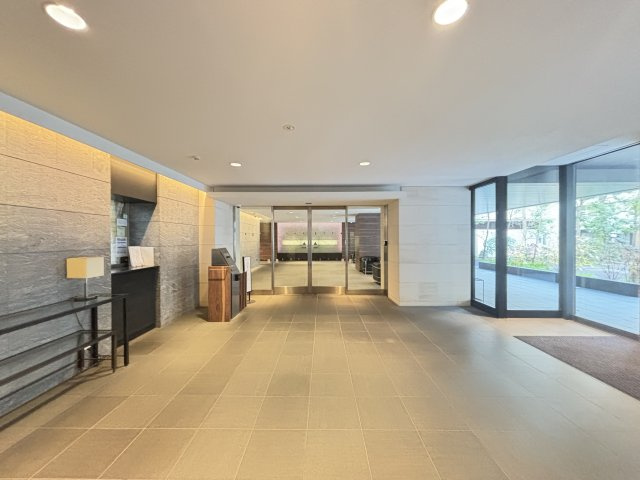 月島ホームズのエントランス