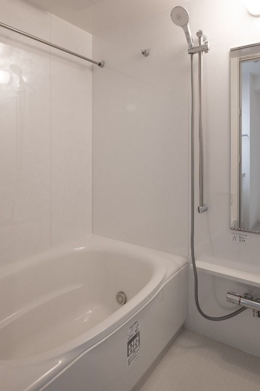 ウテナ西麻布の浴室