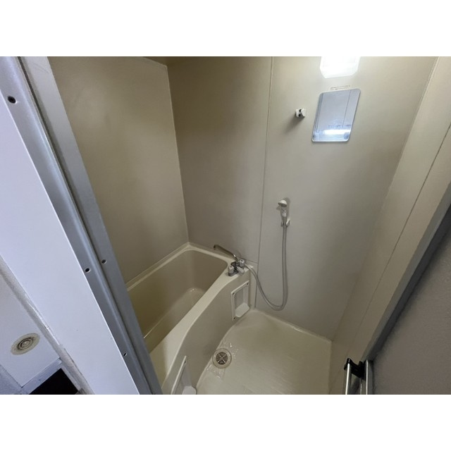 リエス厚木金田の浴室