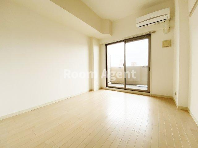 プレサンス泉アーバンゲートの居間・リビング