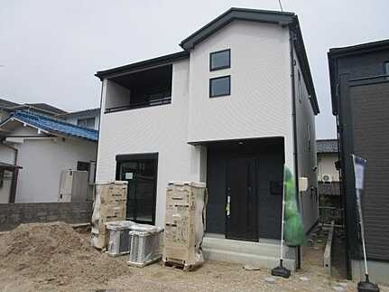 広島市安佐南区伴東８丁目　新築一戸建て(全2棟)