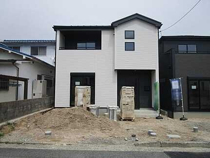 広島市安佐南区伴東８丁目　新築一戸建て(全2棟)の外観