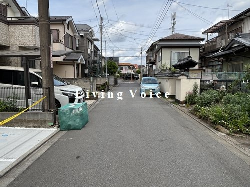 【仲介手数料０円】相模原市中央区陽光台4丁目　新築一戸建ての前面道路含む現地写真