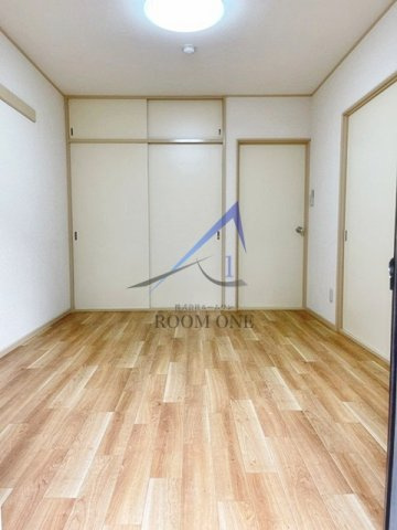 ビラ松木の居間・リビング|洋室のお部屋です。