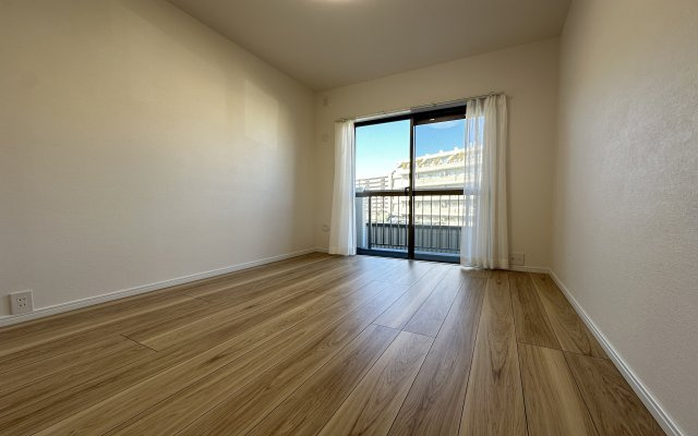 鴨居第一ハイツイーストヒルの洋室|家族一人ひとりの大切なプライベート空間の居室。家具の配置のご相談は是非お任せください♪