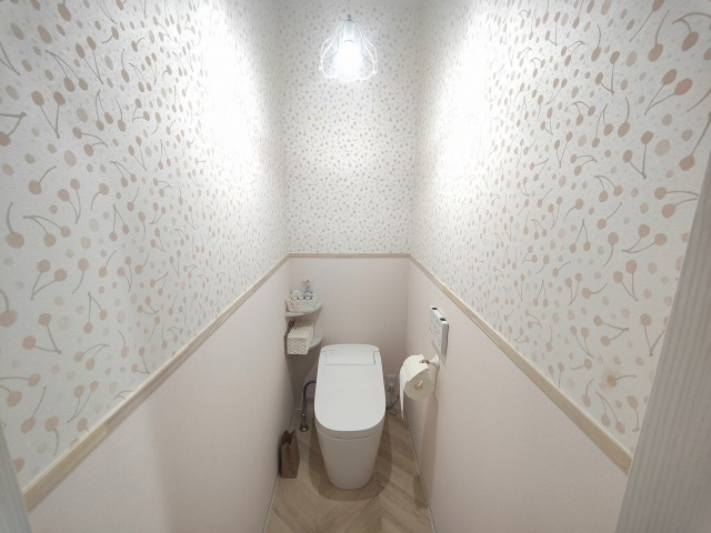 高島市勝野中古戸建のトイレ