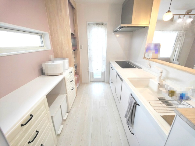 高島市勝野中古戸建のキッチン