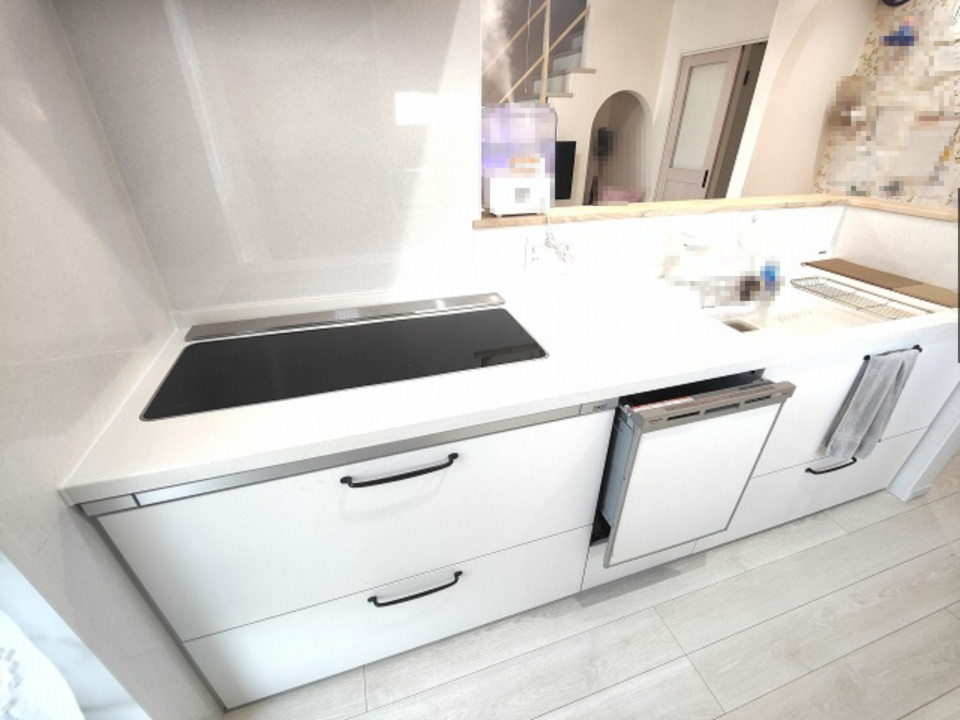 高島市勝野中古戸建のキッチン