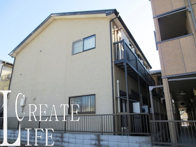 クレセントハウス