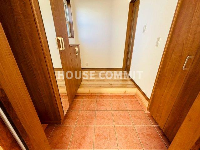 並木町　中古戸建の玄関