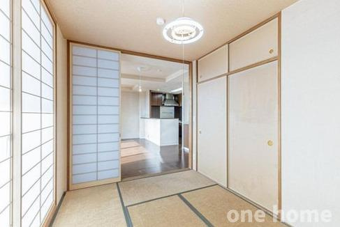 ルネペアズシティの和室|◆リビング横 約6.0帖和室 別角度です！