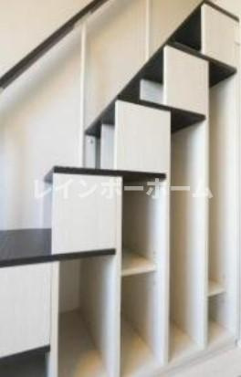 足立区日ノ出町のアパートの収納