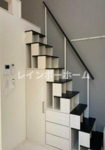 足立区日ノ出町のアパートの収納