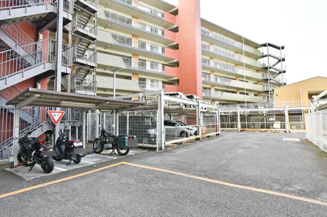 サンクタスヒューマン久喜の駐車場|※駐車場の空き状況やペット飼育細則につきましては都度当社までお問合せ下さい。
■気になる事、不安な事などございましたら、是非お気軽にご相談下さいませ。
