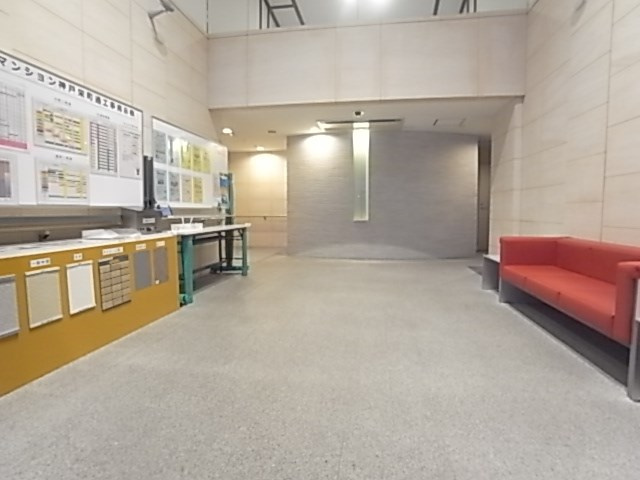 ライオンズマンション神戸栄町通のロビー