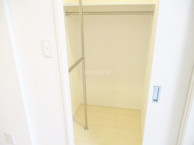 Ｌａ　Ｄｏｕｃｅｕｒ志茂の収納|ウォークインクローゼットです☆