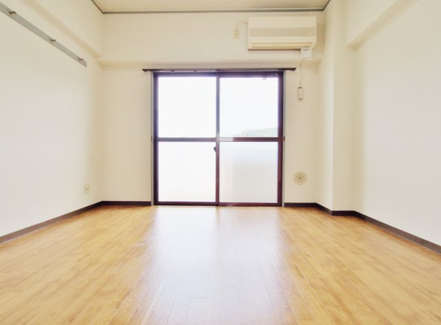 第８ガーデンの内装