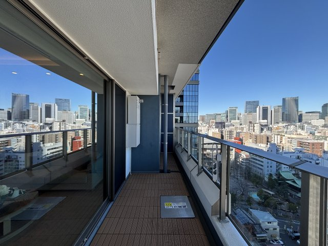 パークシティ中央湊ザタワーのバルコニー