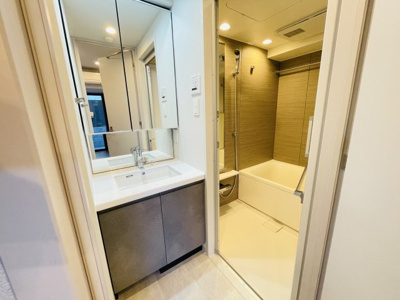 【独立洗面台】 | SYFORME OMIYA | 101号室（A´type）のお写真です（カラータイプが異なる場合がございます）