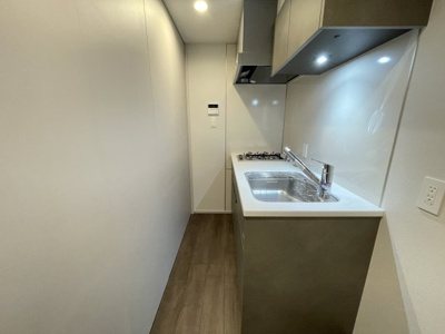 【キッチン】 | SYFORME OMIYA | 101号室（A´type）のお写真です（カラータイプが異なる場合がございます）