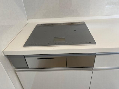 【キッチン】 | 【仲介手数料０円】茅ヶ崎市高田4丁目　中古一戸建て | 茅ヶ崎市高田4丁目　中古一戸建て