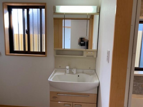 【独立洗面台】 | 【仲介手数料０円】茅ヶ崎市高田4丁目　中古一戸建て | 茅ヶ崎市高田4丁目　中古一戸建て