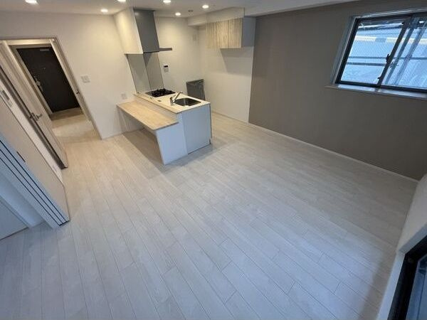 スプランディッドライズ新大阪ノースの居間・リビング