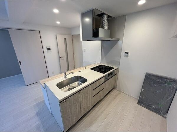 スプランディッドライズ新大阪ノースのキッチン