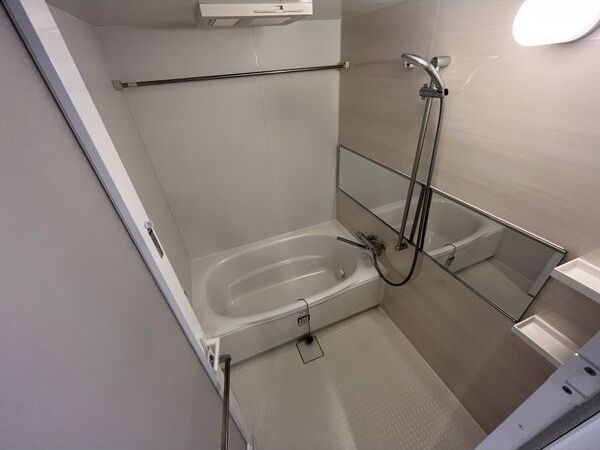 スプランディッドライズ新大阪ノースの浴室