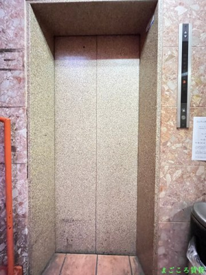 【ロビー】 | スタークィーン